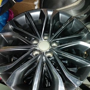 5lug 18" rims